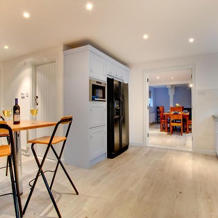 Вилла Blue Poppy House Newlands  Экстерьер фото